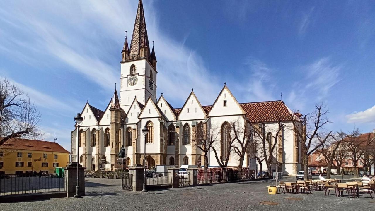 Apartament Piata Mica Sibiu Buitenkant foto